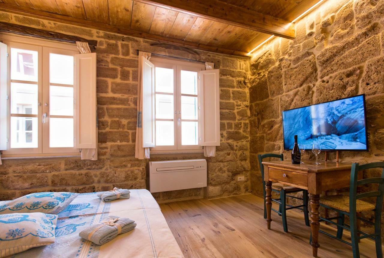 Grand Suite Gioberti Elegante Nel Cuore Di Alguer Exterior foto